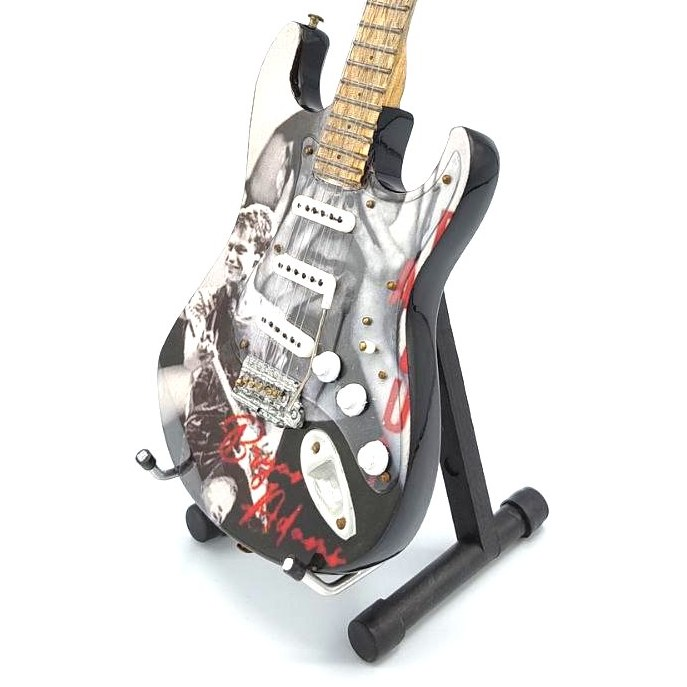 Miniatuur Gitaar - B. Adams